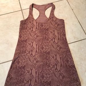 Lululemon tank